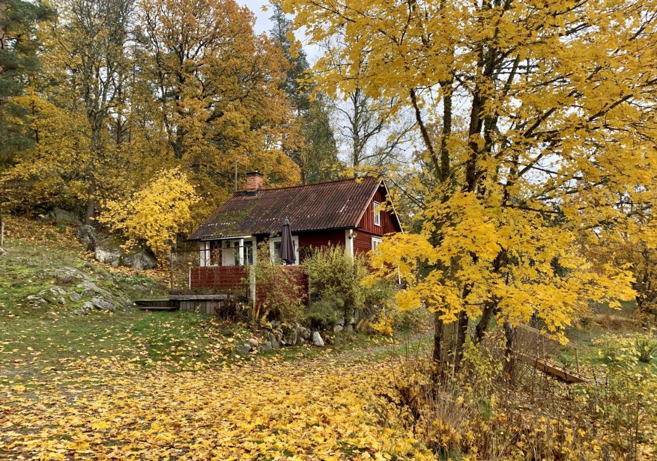 18Th Century Farm Cottage Valdemarsvik Exterior foto